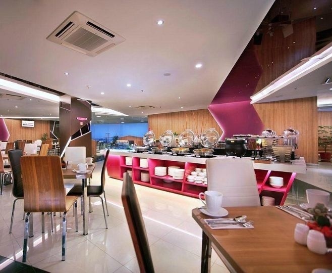 Hotel Breakfast Package at Favehotel LTC Glodok