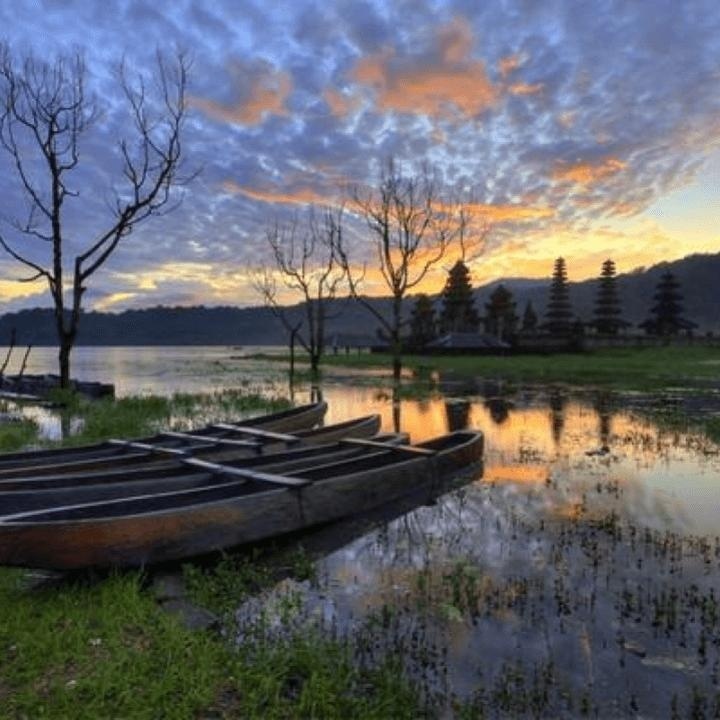 Trekking Around Pristine Tamblingan Lake